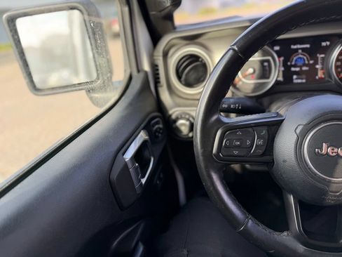 Used 2021 Jeep Wrangler Unlimited Sport AWD/4WD image 7