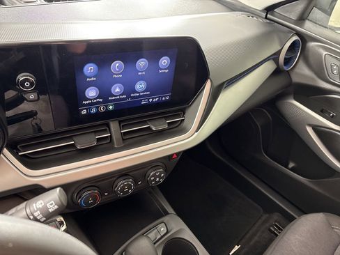 Used 2024 Chevrolet Trax LS w/ LS Convenience Package FWD image 33
