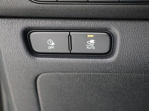 Used 2021 Kia Niro EX w/ Cold Weather Package image 28