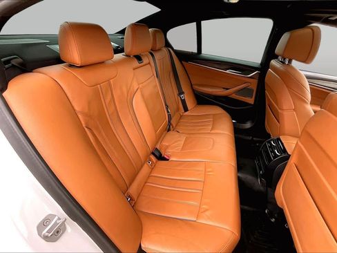 Used 2019 BMW 530i w/ Luxury Package RWD image 19