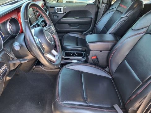 Used 2019 Jeep Wrangler Unlimited Rubicon AWD/4WD image 12