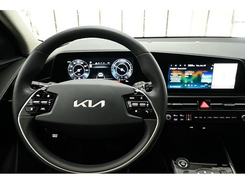 New 2026 Kia Niro Wind w/ Wind Preserve Package FWD image 19
