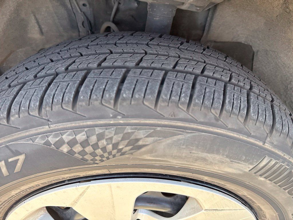 Used 2020 Toyota RAV4 LE FWD image 12