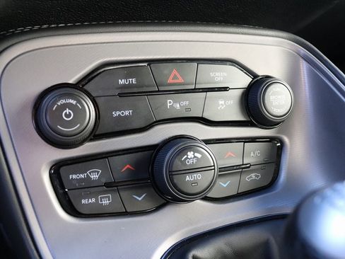 Used 2023 Dodge Challenger R/T image 21