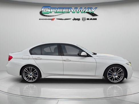 Used 2014 BMW 335i Sedan RWD image 4