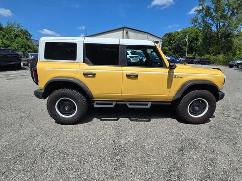 Used 2023 Ford Bronco Heritage Edition AWD/4WD image 9
