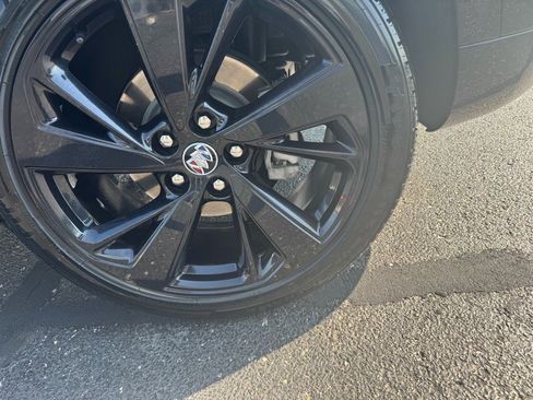 Used 2023 Buick Envision Preferred image 4