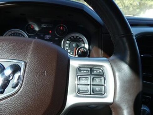 Used 2015 RAM 1500 Laramie w/ Convenience Group image 27