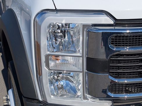 Used 2024 Ford F550 4x4 Regular Cab Super Duty image 10