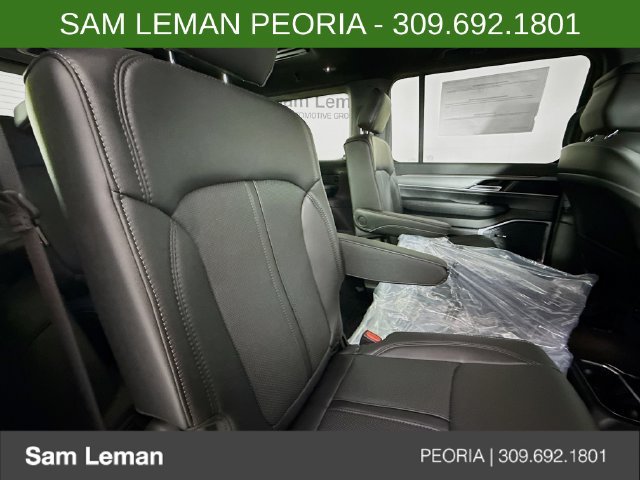 New 2026 Jeep Grand Wagoneer 4WD w/ Premium Group I image 30