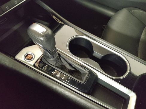 Used 2024 Nissan Altima 2.5 SV image 26