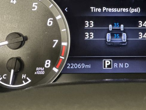 Used 2023 Nissan Frontier SV w/ Midnight Edition Package image 20