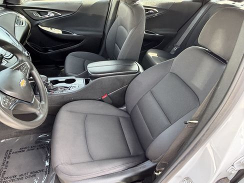 Used 2024 Chevrolet Malibu LT FWD image 14