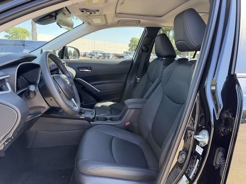 Used 2026 Toyota Corolla Cross XLE w/ Convenience Package FWD image 26