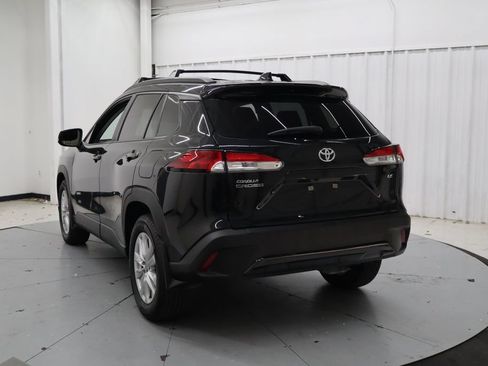 Used 2024 Toyota Corolla Cross LE FWD image 5