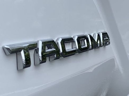 Used 2025 Toyota Tacoma SR5 RWD image 39
