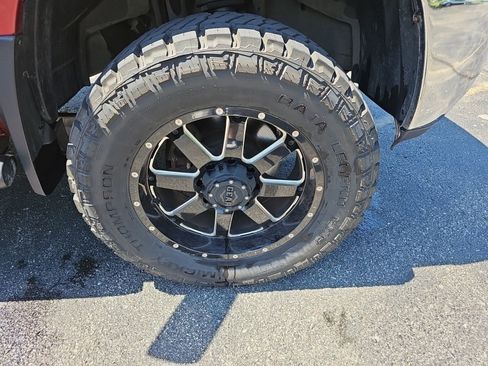 Used 2015 RAM 2500 Tradesman w/ Chrome Appearance Group AWD/4WD image 10