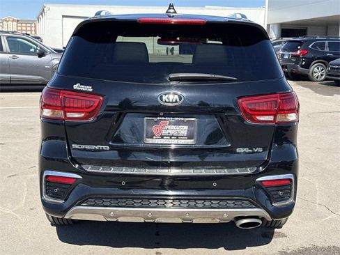 Used 2019 Kia Sorento SX image 3