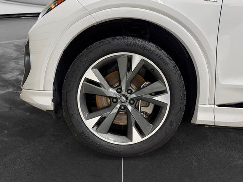 Used 2023 Audi Q4 e-tron Premium w/ Black Optic Package AWD/4WD image 87