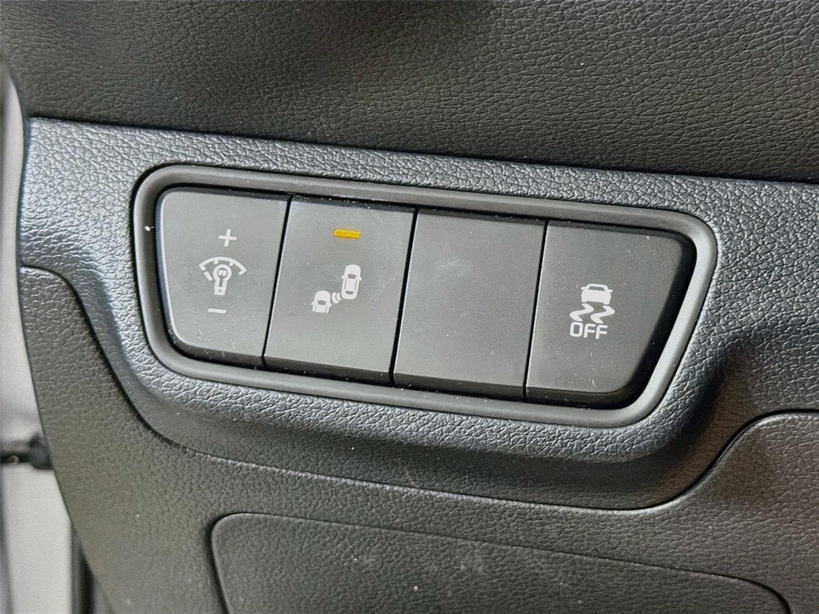 Used 2024 Kia Forte LXS w/ LXS Technology Package FWD image 10