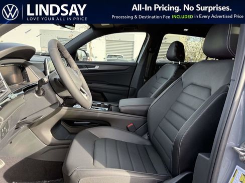 New 2026 Volkswagen Atlas Cross Sport SEL R-Line AWD/4WD image 9