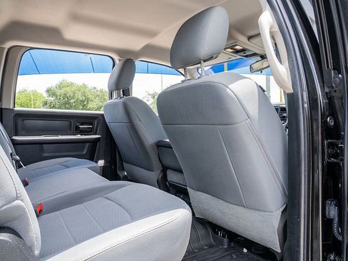 Used 2016 RAM 2500 Tradesman w/ Chrome Appearance Group AWD/4WD image 22