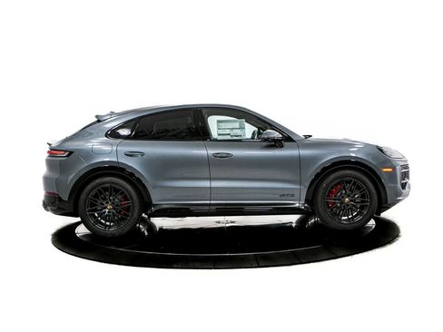 New 2026 Porsche Cayenne GTS AWD/4WD image 8