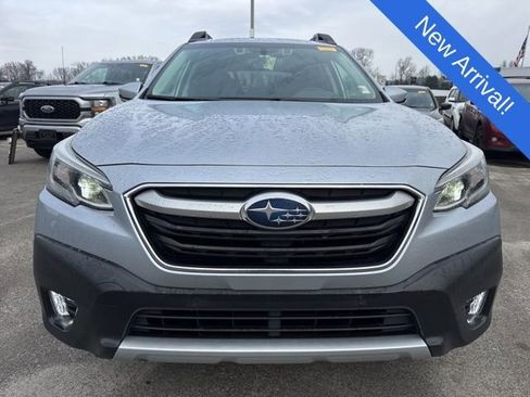 Used 2022 Subaru Outback Limited w/ Popular Package #2 image 2