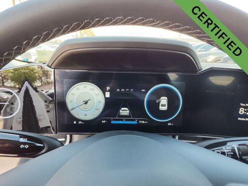 Used 2025 Hyundai Elantra SEL FWD image 22