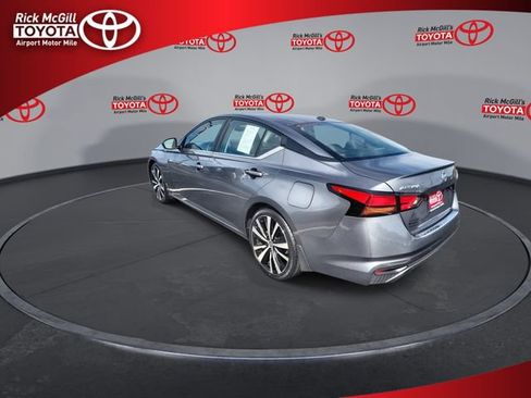 Used 2022 Nissan Altima 2.5 SR FWD image 6