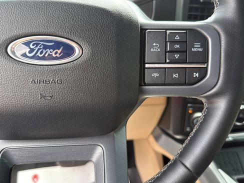 Used 2025 Ford F250 Lariat w/ Lariat Ultimate Package AWD/4WD image 13