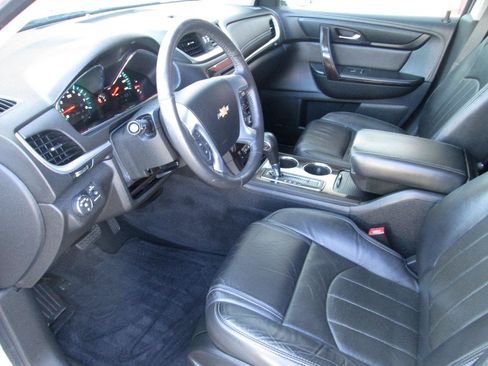 Used 2015 Chevrolet Traverse LTZ AWD/4WD image 22