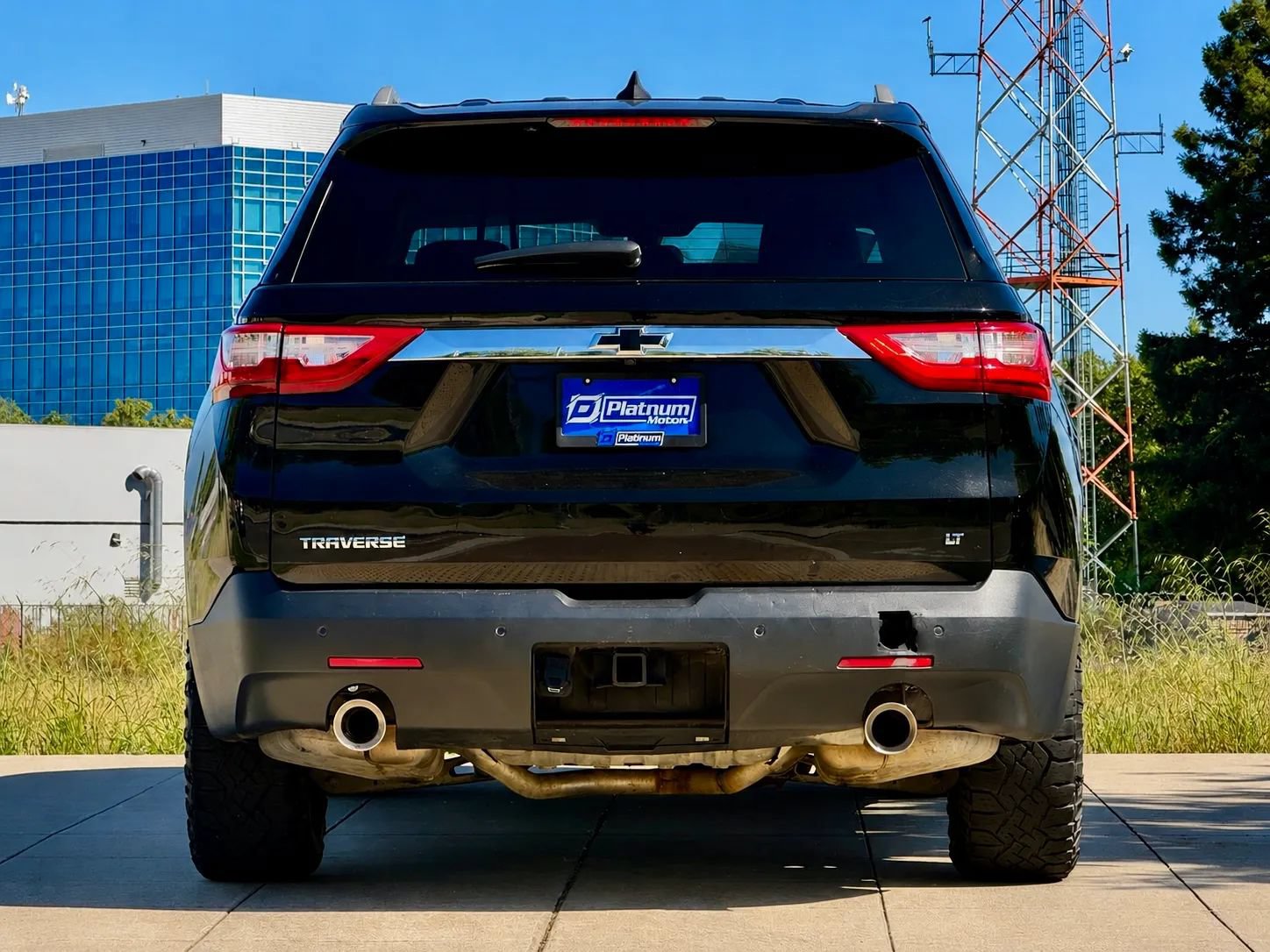 Used 2018 Chevrolet Traverse LT FWD image 4