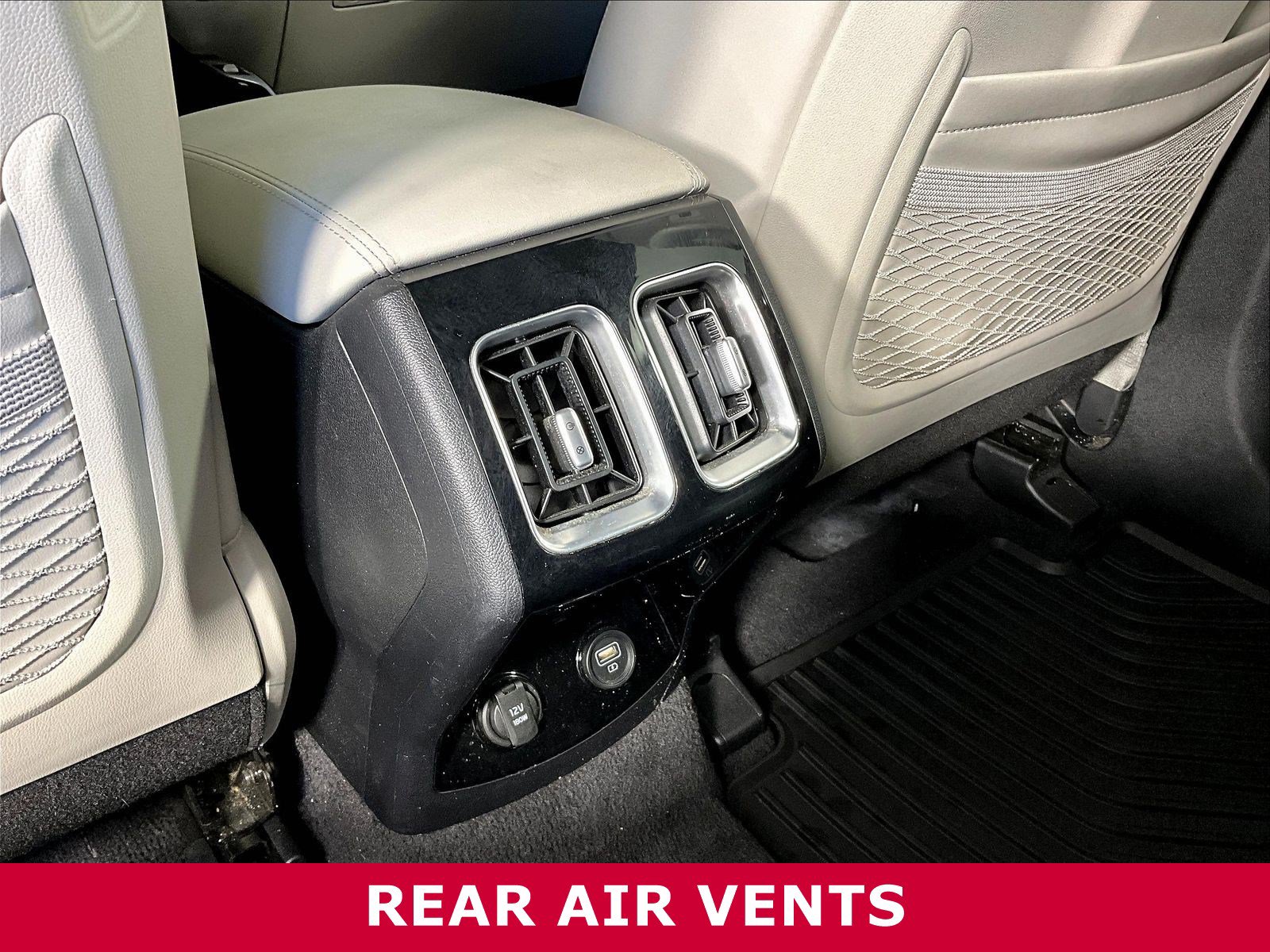 Used 2023 Kia Sorento SX AWD/4WD image 10