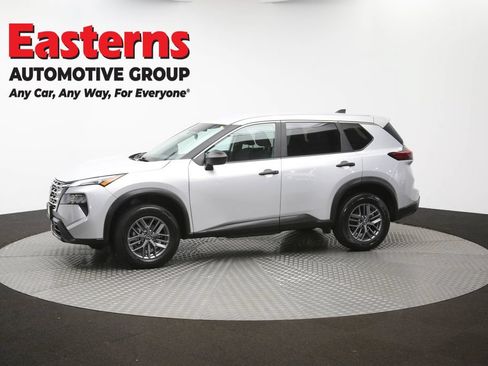 Used 2024 Nissan Rogue S AWD/4WD image 58