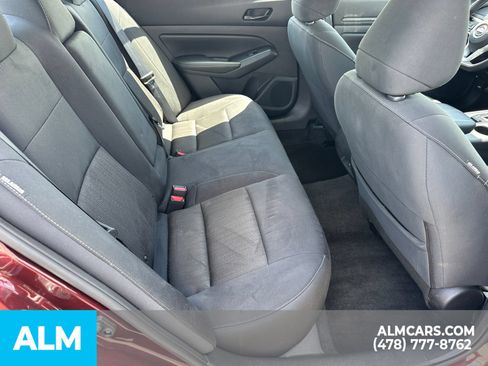 Used 2025 Nissan Altima 2.5 SV FWD image 17