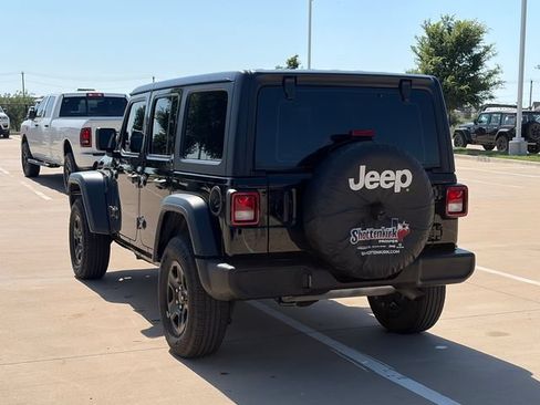 Used 2025 Jeep Wrangler Unlimited Sport AWD/4WD image 7