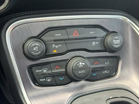 Used 2016 Dodge Challenger R/T image 26