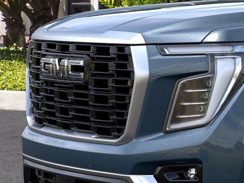 New 2026 GMC Yukon XL Denali AWD/4WD image 13