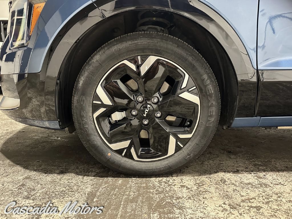Used 2023 Kia Niro Wind w/ Wind Preserve Package FWD image 30