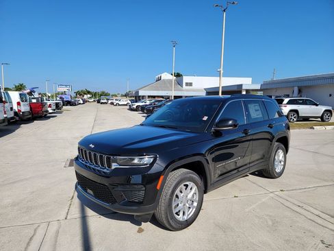 New 2026 Jeep Grand Cherokee Laredo X AWD/4WD image 1