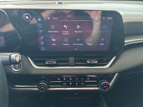 Used 2025 Chevrolet Equinox LT image 21