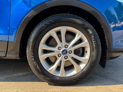 Used 2017 Ford Escape SE AWD/4WD image 8