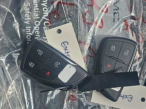 Certified 2023 GMC Canyon Elevation w/ Convenience Package image 25