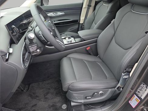 New 2026 Genesis GV70 2.5T AWD/4WD image 9