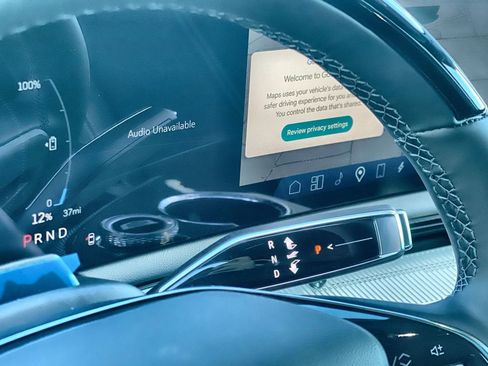 New 2026 Cadillac Optiq Luxury 1 image 24