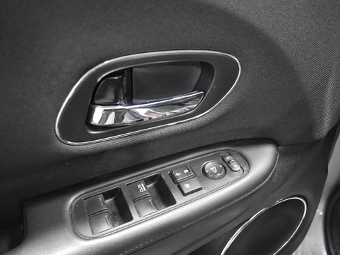 Used 2022 Honda HR-V EX image 15