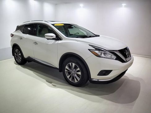 Used 2017 Nissan Murano Platinum image 2