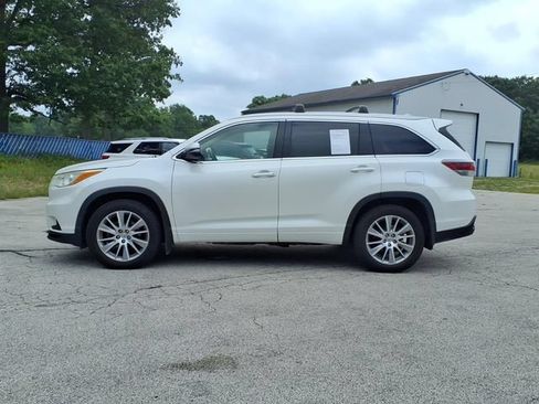 Used 2014 Toyota Highlander XLE AWD/4WD image 4