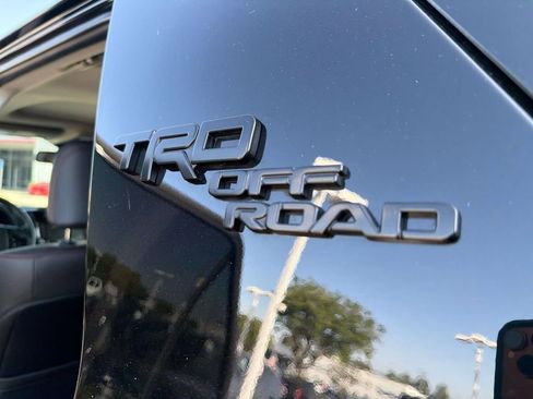 Certified 2024 Toyota 4Runner TRD Off-Road Premium w/ Moonroof Package AWD/4WD image 9